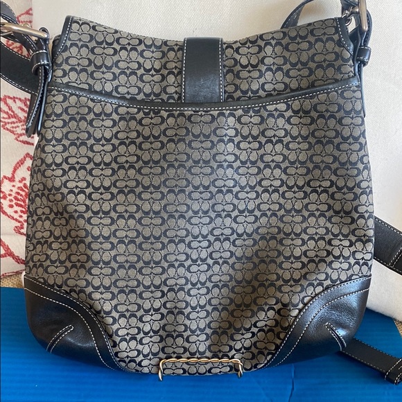 Classic Coach Black and Neutral Women's Bag - Picture 5 of 16